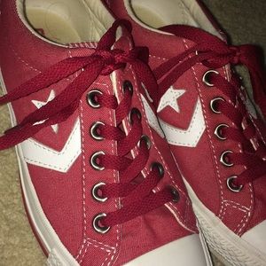 like new red converse ❤️
